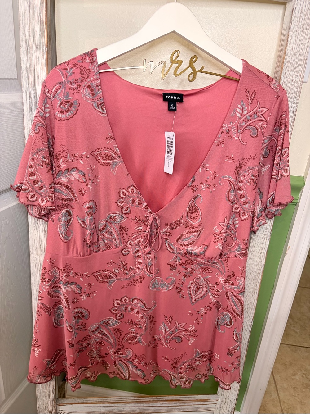 🌸 Torrid 0 L 12 Sweetheart Paisley Coral Mesh Tie Front Top NWT